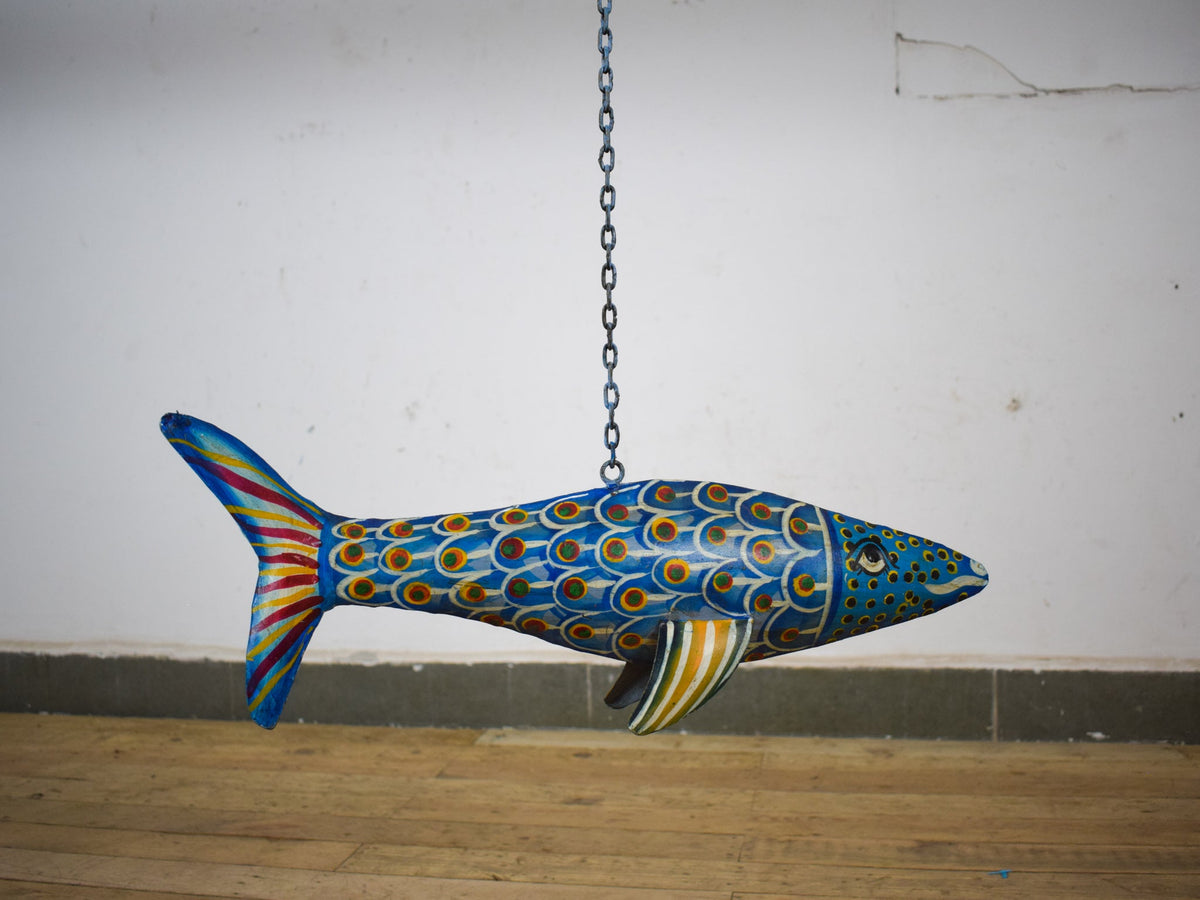 MILL-1929 Hand Painted Metal Hanging Fish C39