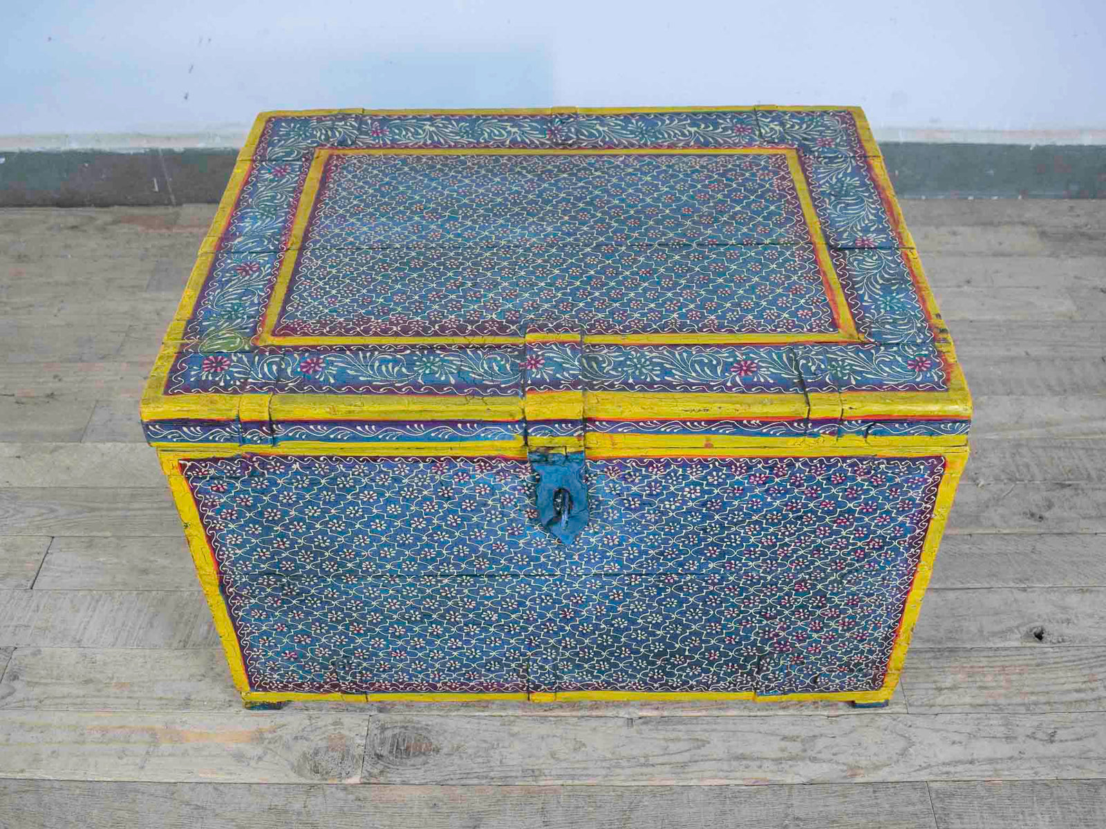 MILL-1634/5 Hand Painted Wooden Box C30