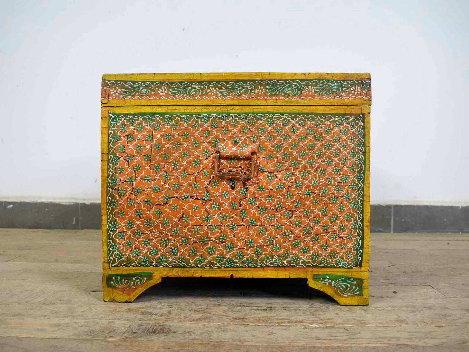 MILL-1634/11 Hand Painted Wooden Box C30