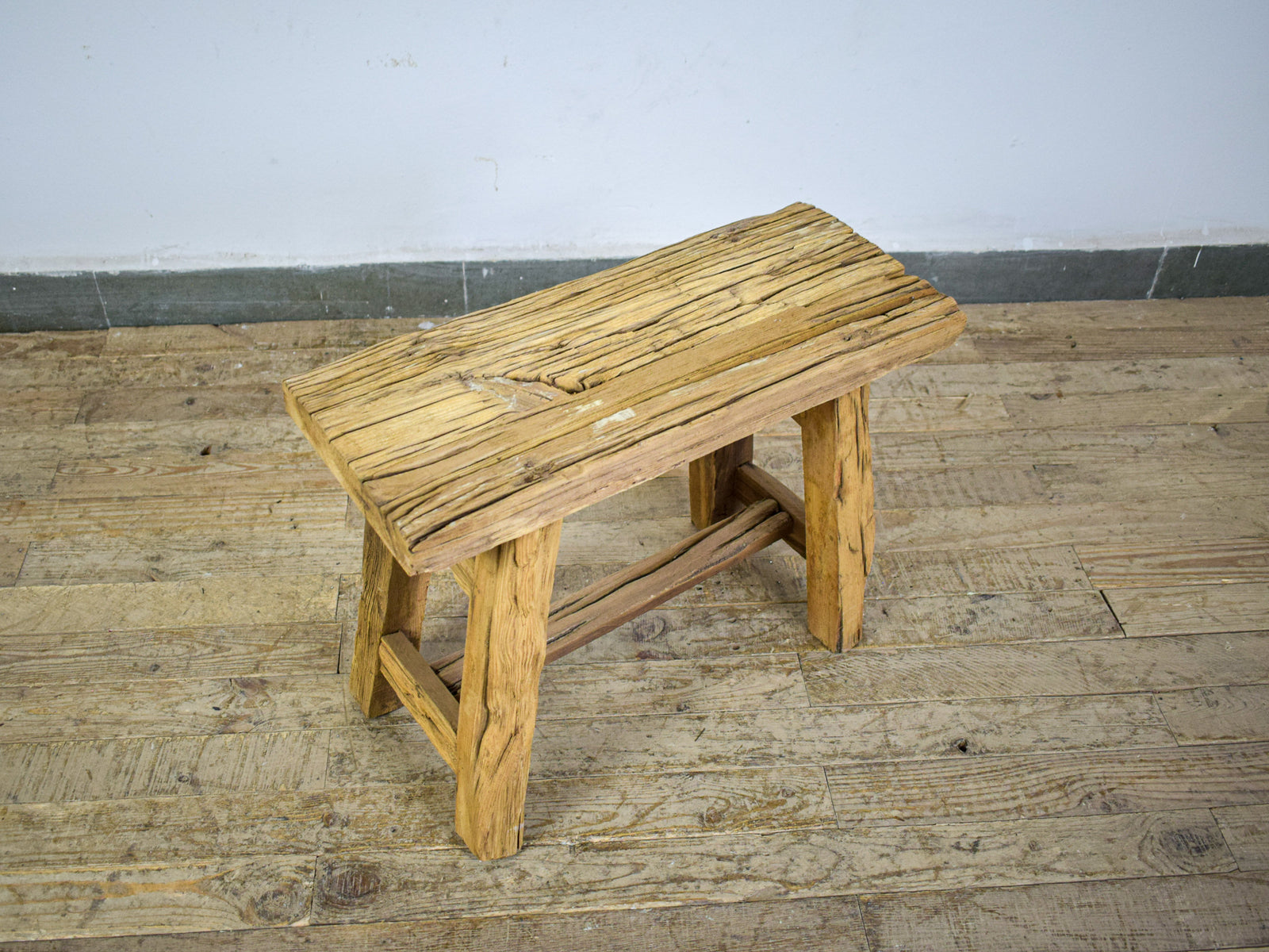 MILL-1317 Rustic Wooden Stool C33