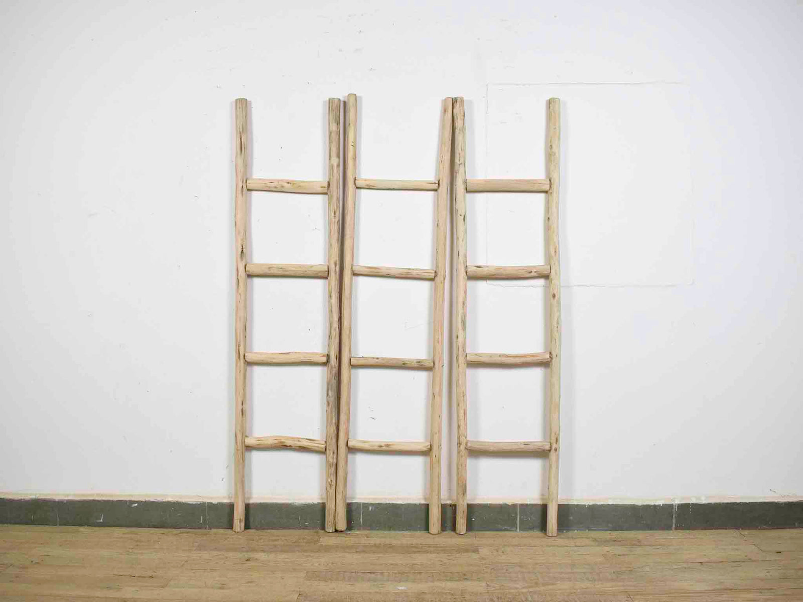 MILL-2406 Wooden Ladder C30-C32