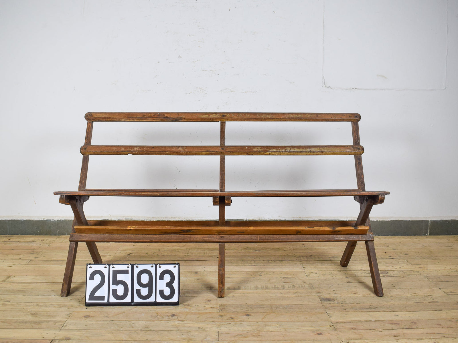 MILL-2593 Folding Wooden Bench C35