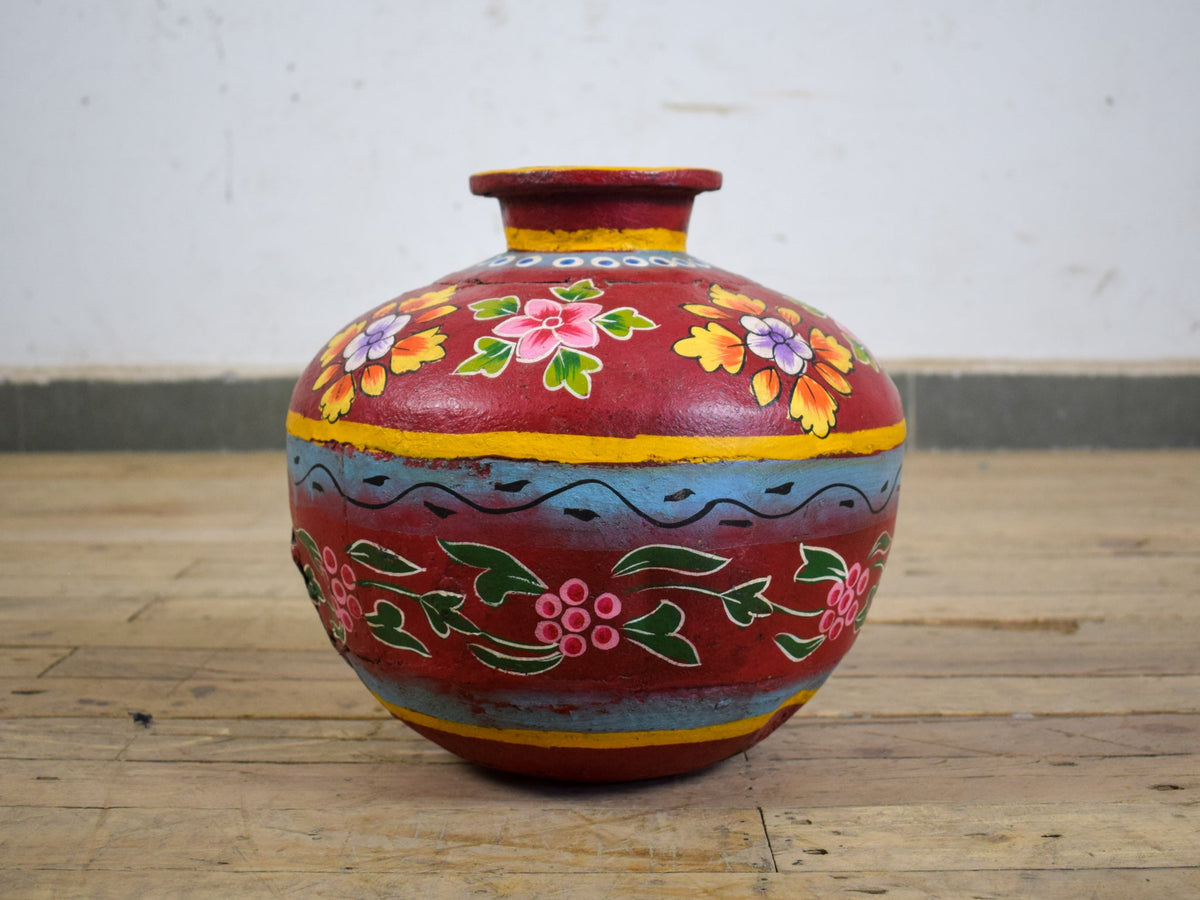 MILL-2823 Metal Hand Painted Pot C39