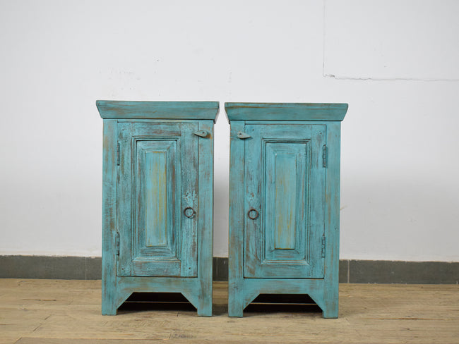 MILL-2087/13 Pair of Bedside Cabinet C33