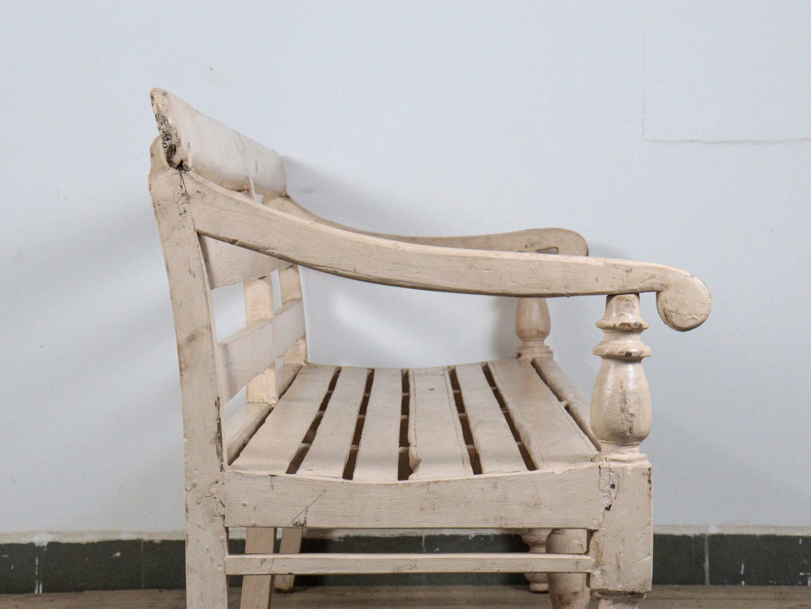 MILL-1841/23 Wooden Bench C25