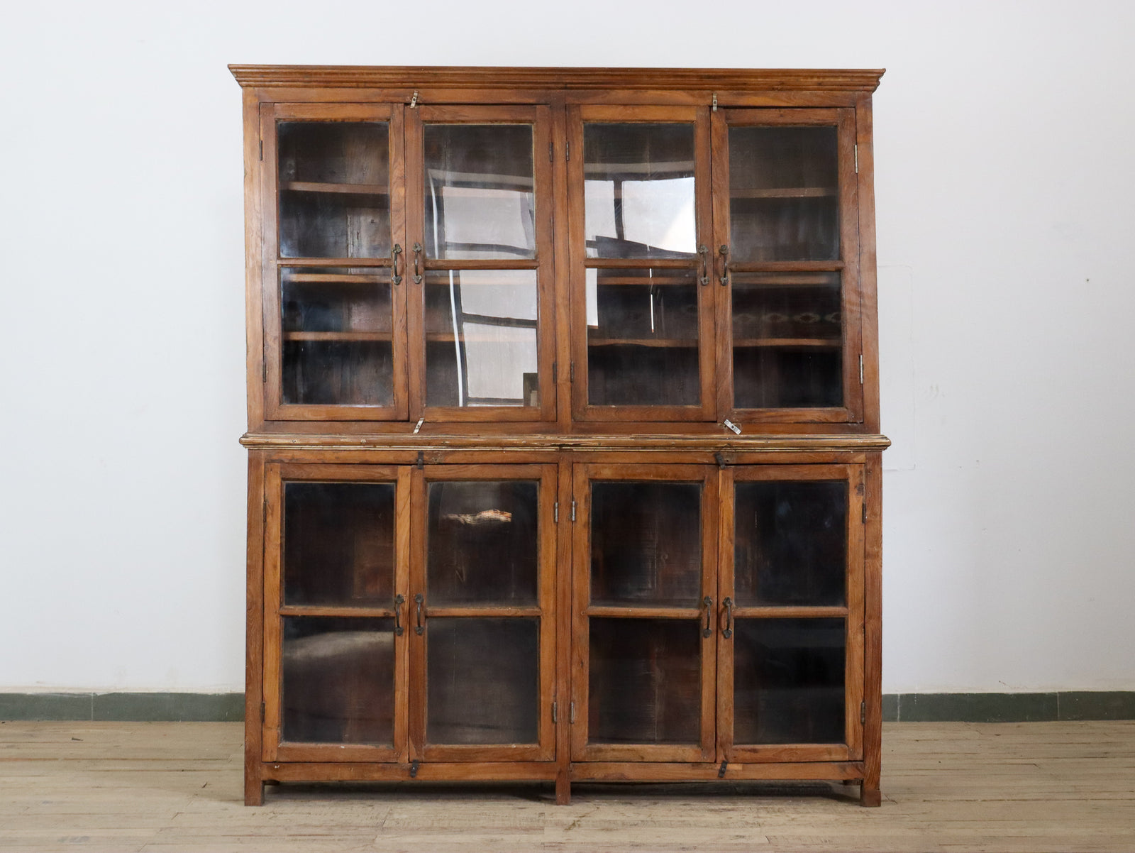MILL-2066/2 Large Display Cabinet C30