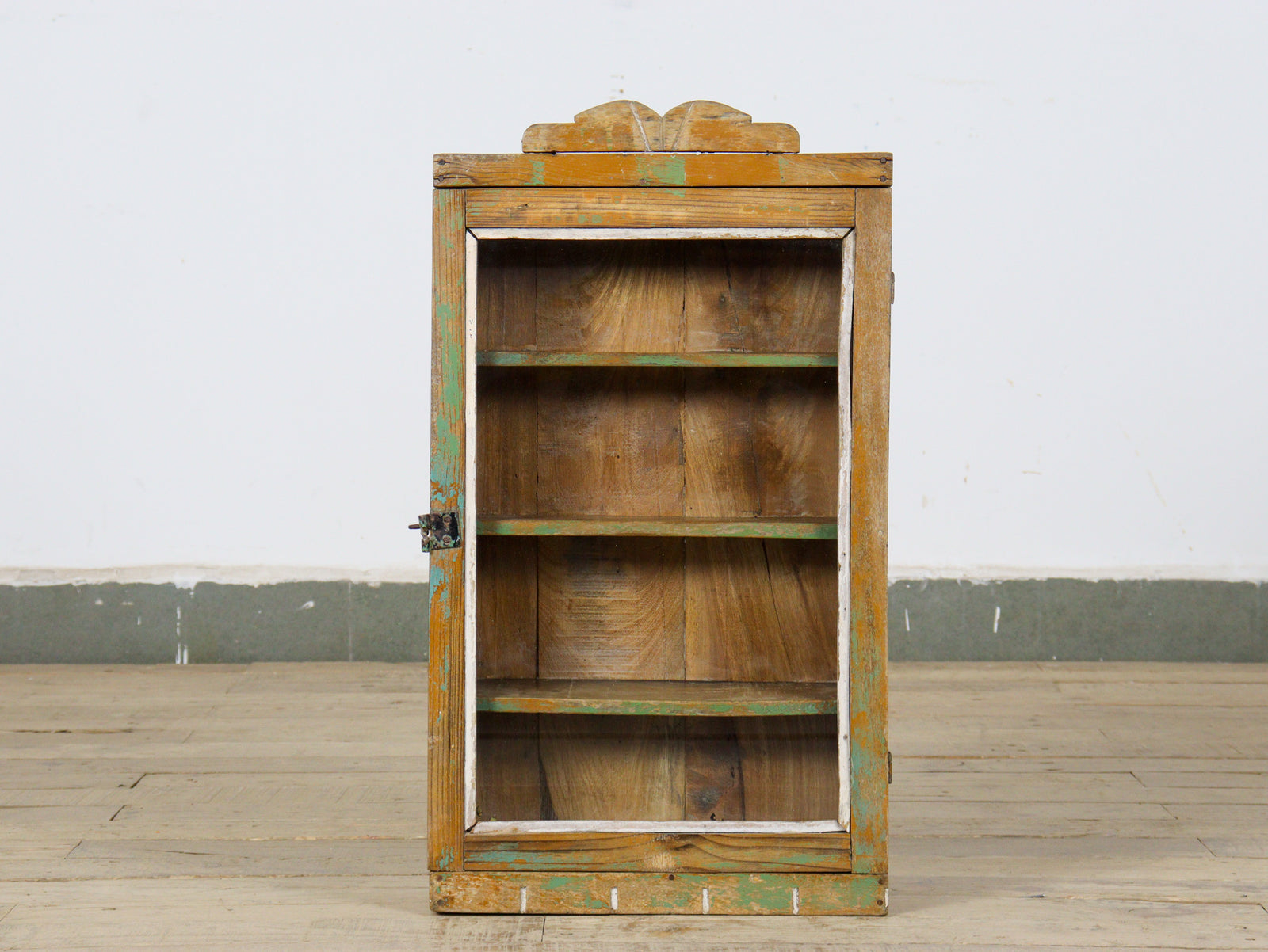 MILL-1878/3 Small Cabinet C24