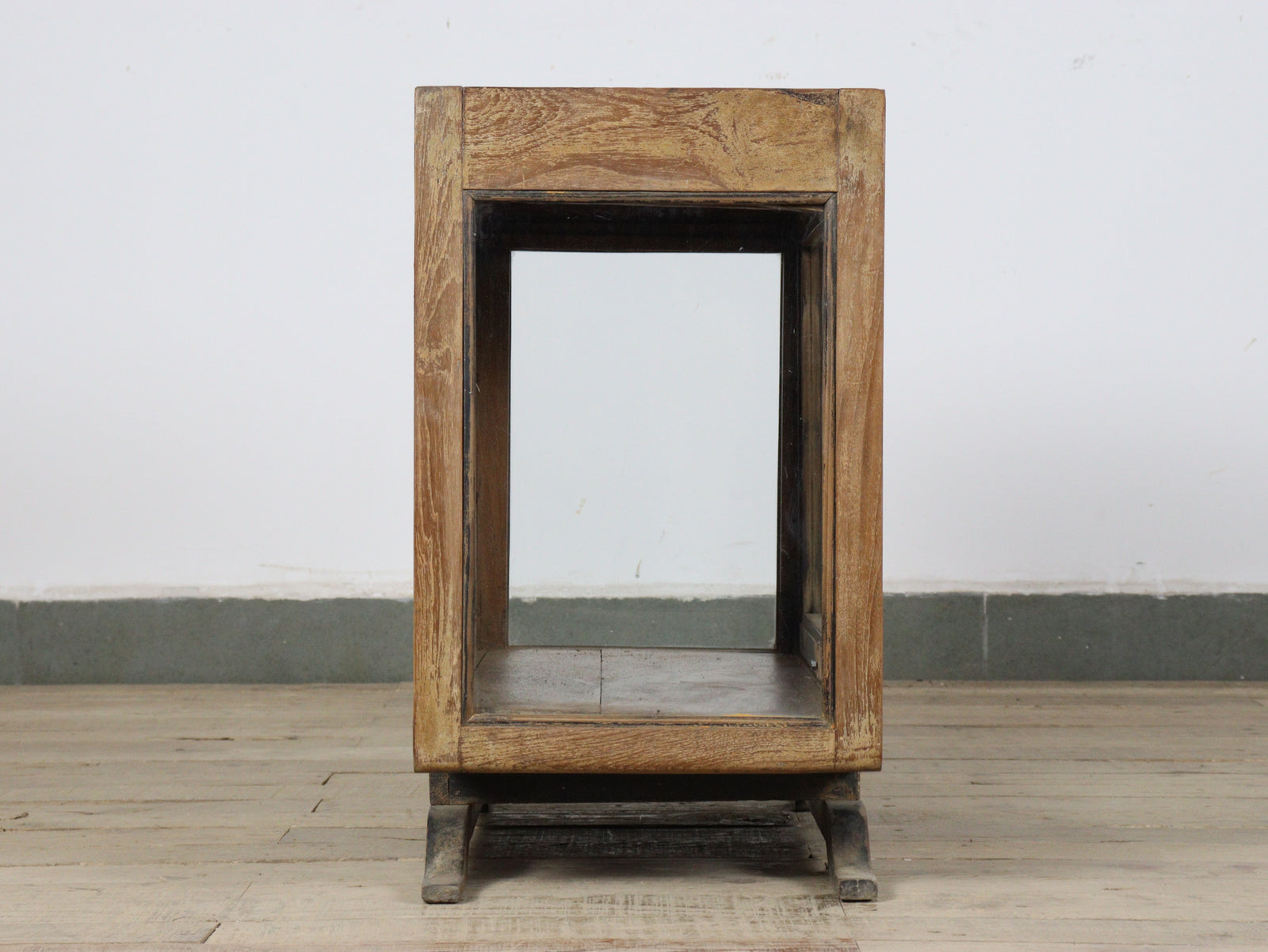 MILL-1878/20 Small Cabinet C26