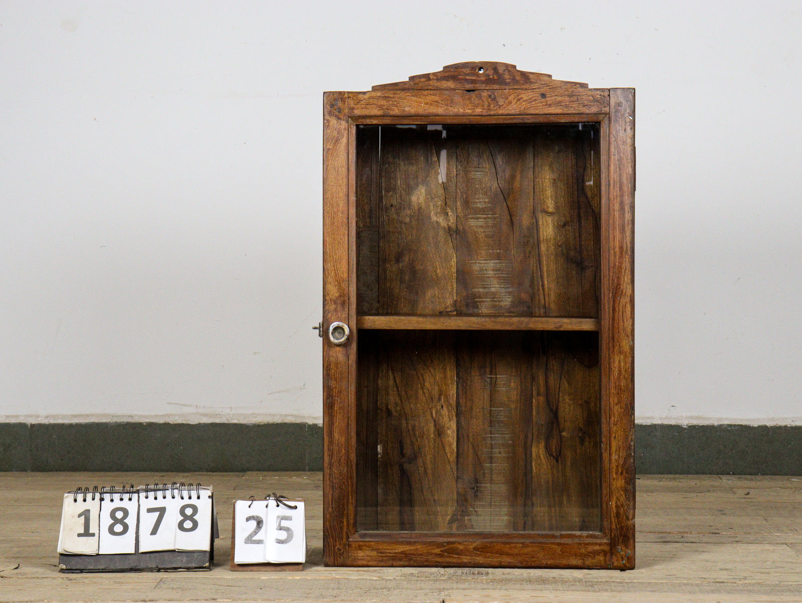 MILL-1878/25 Cabinet C24