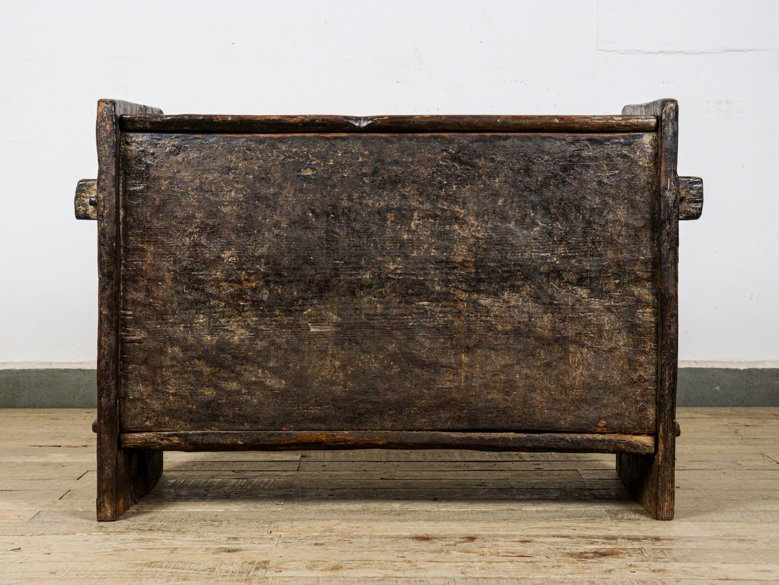 MILL-1737/18 Antique Himalayan Chest C28