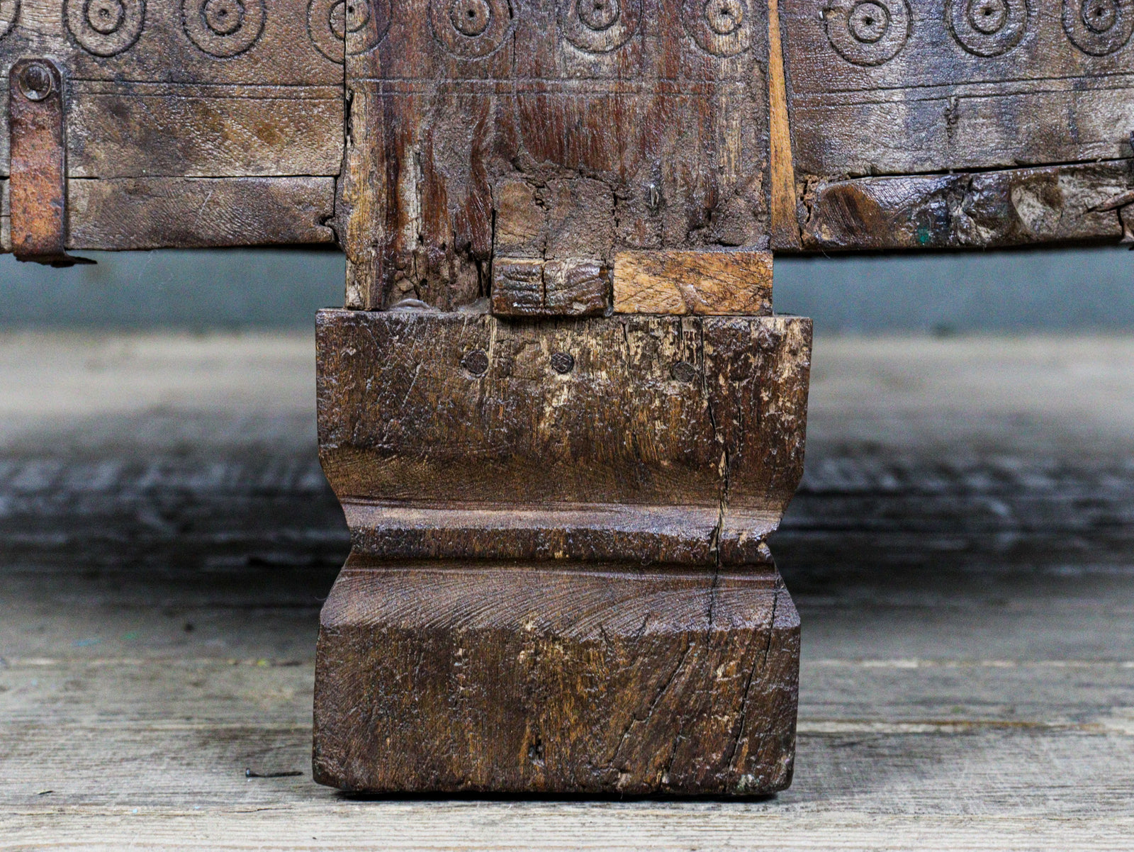 MILL-1555/12 Wooden Chakki Table C25