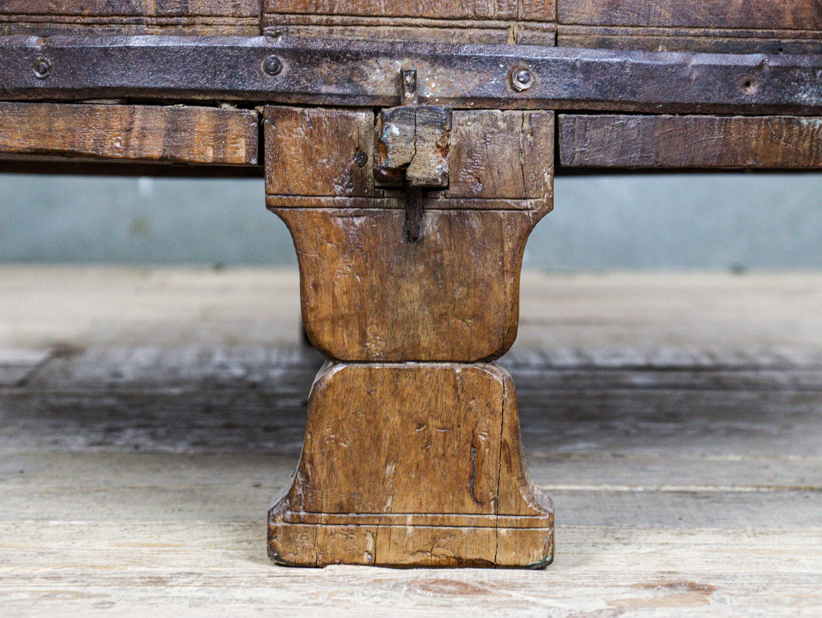 MILL-1555/30 Wooden Chakki Table C27
