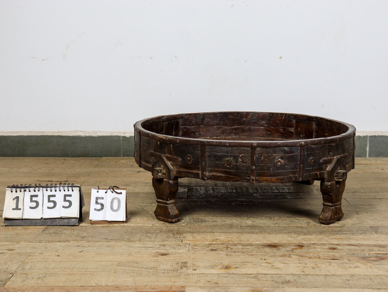 MILL-1555/50 Wooden Chakki Table C27