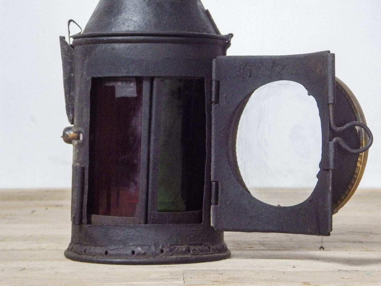 MILL-1241 Old Railway Lamp C21