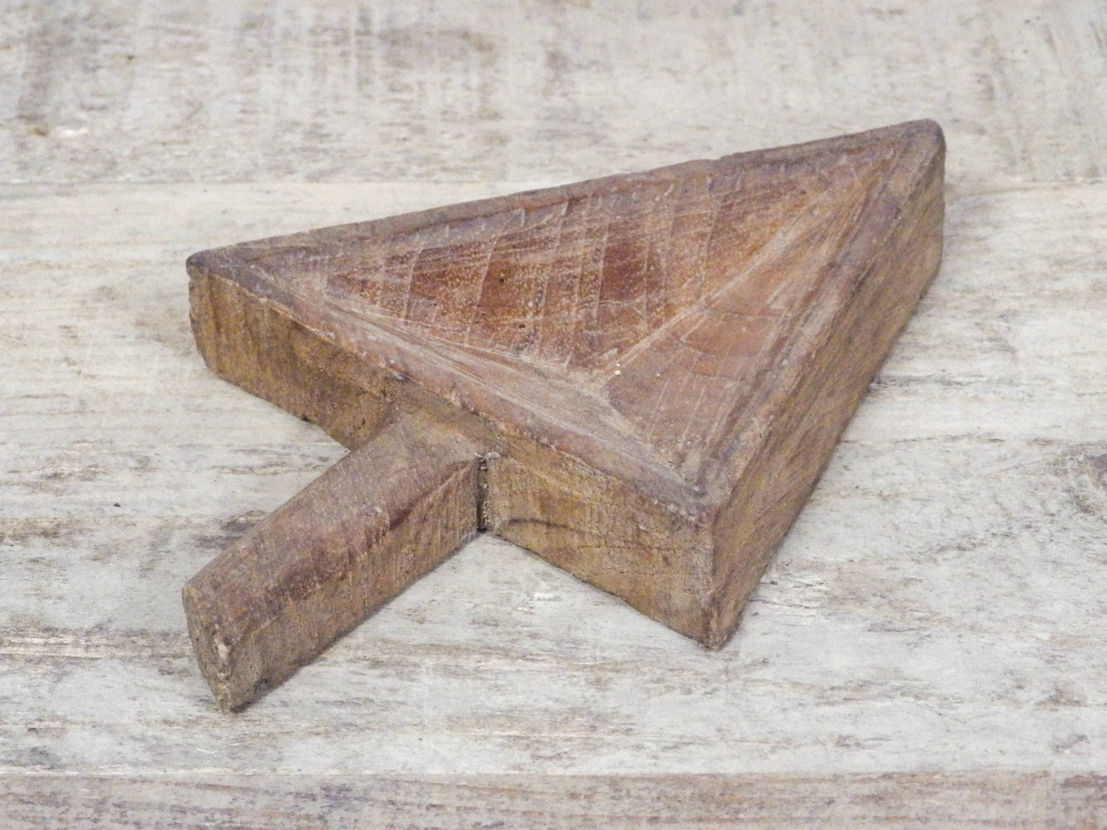 MILL-1360 Carved Wooden Scoop