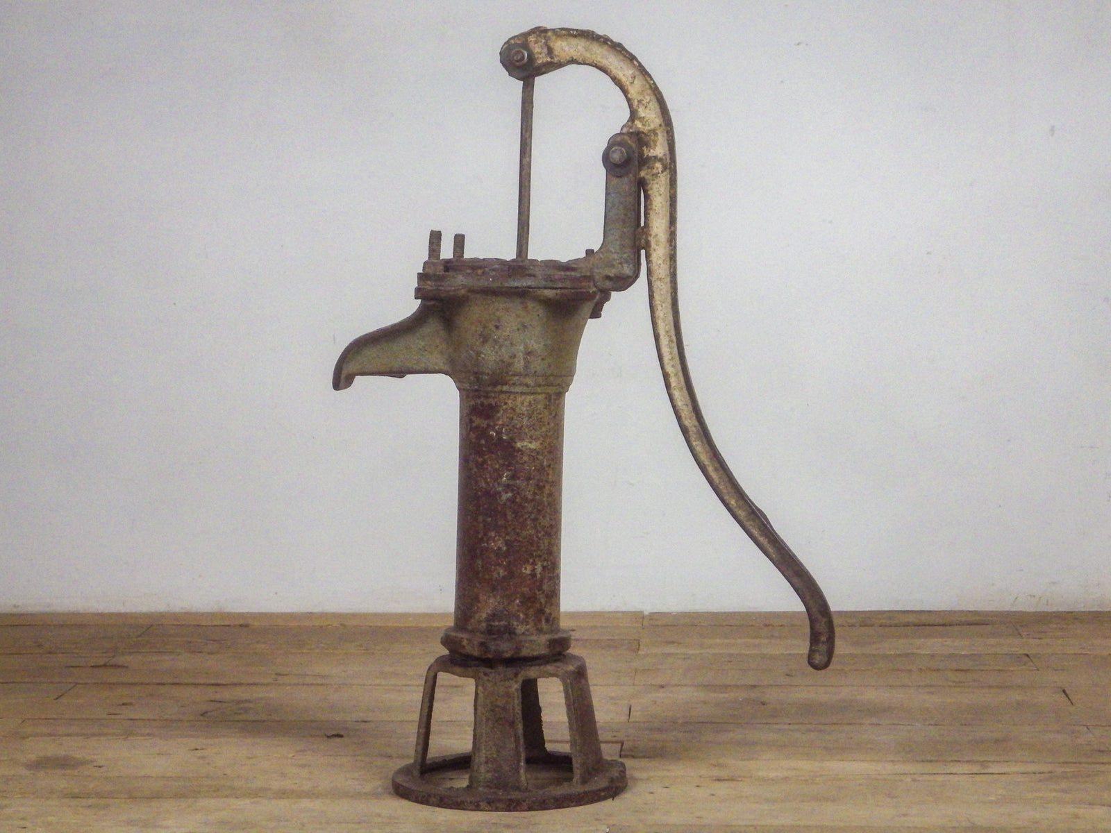 MILL-884/2 Cast Iron Water Pump C19