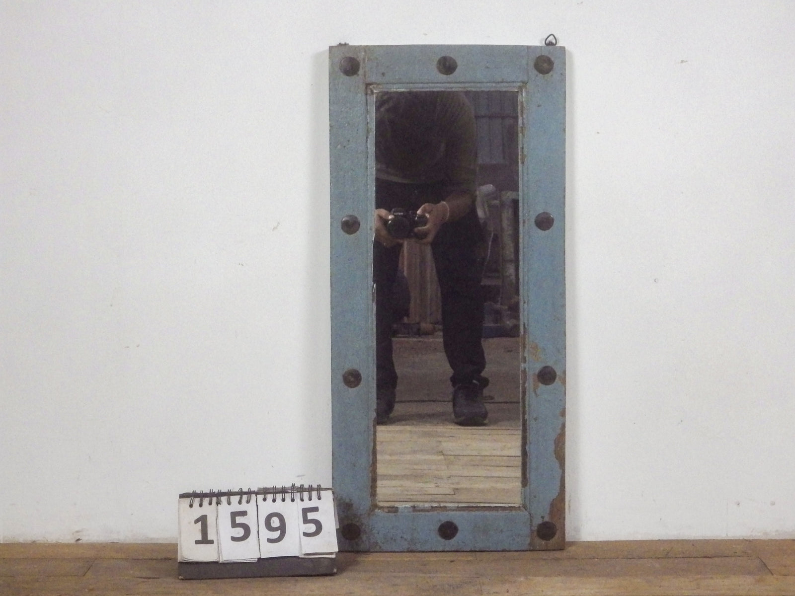 MILL-1595 Mirror with Frame C20