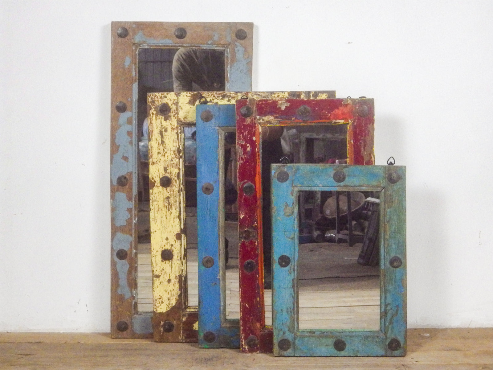 MILL-1595 Mirror with Frame C20