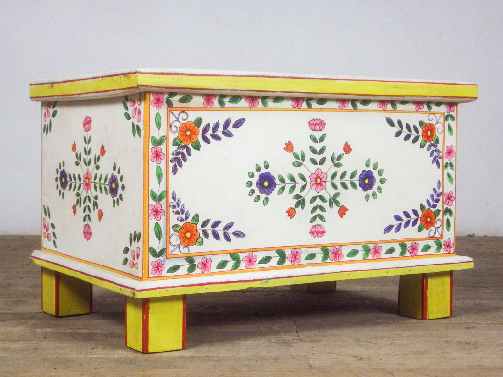 MILL-1448/1 Wooden Hand Painted Chest C20