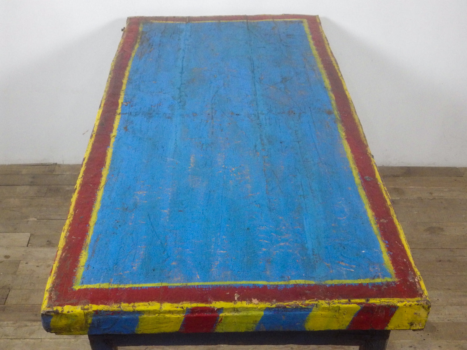 MILL-1569 Wooden Indian Original Table C18