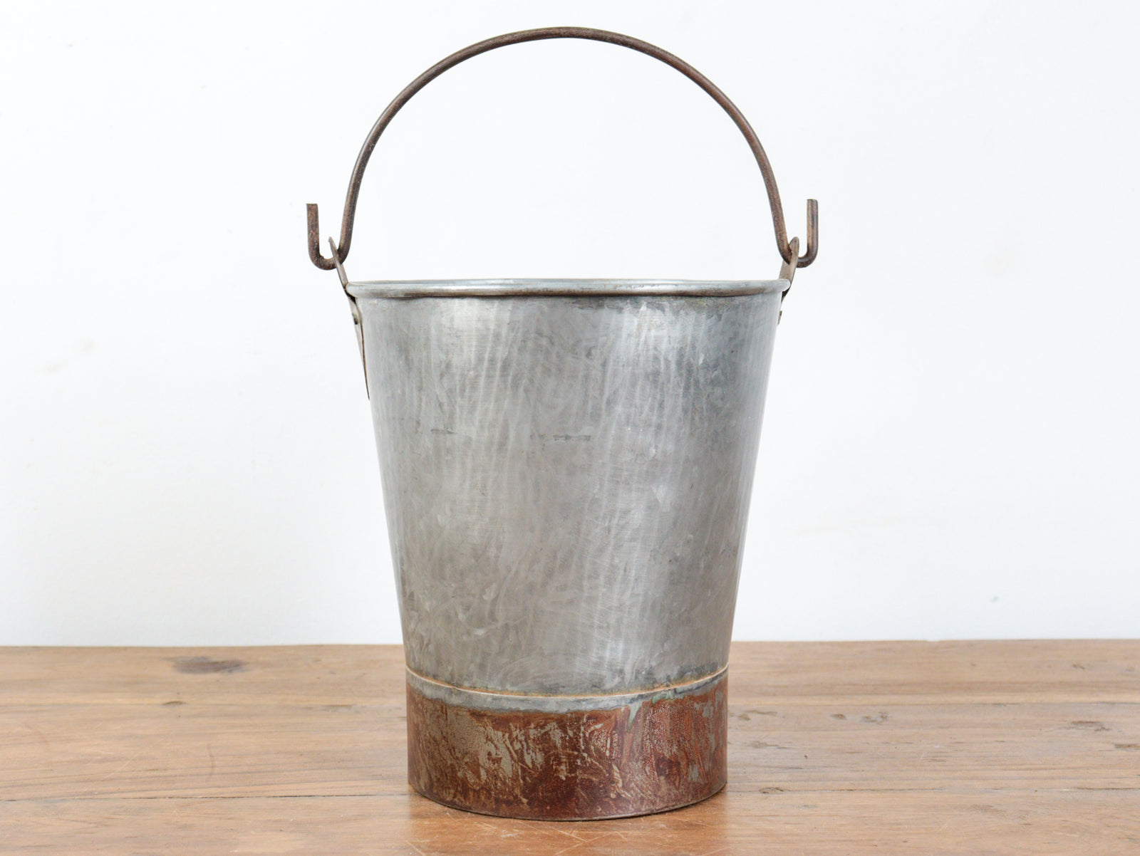 MILL-1783 Small Bucket