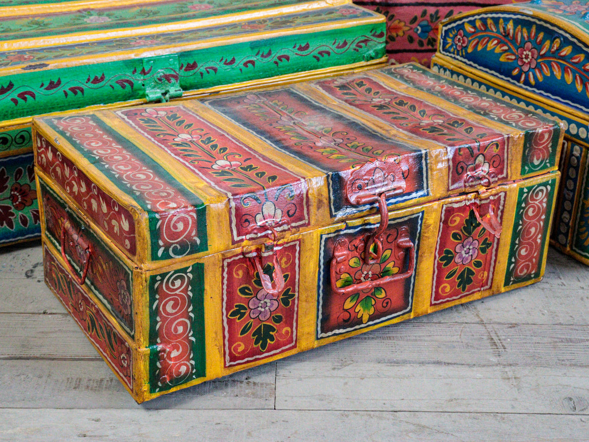 MILL-1499/1 Large Hand Painted Trunk C39