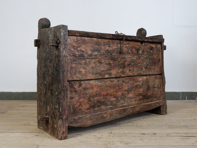MILL-1737/6 Wooden Box C21